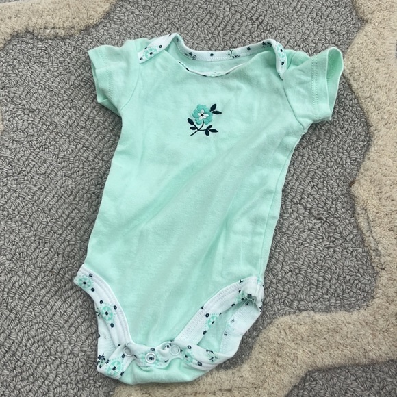 VITAMINS BABY NEWBORN SHIRT AND BODY SUIT - Picture 4 of 4